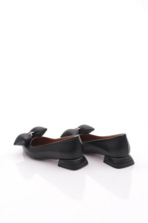 Dgn 2898 Kadin Fiyonk Detayli Sivri Burun Babet