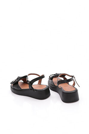 Dgn 7004 Kadin Fiyonk Detayli Sandalet