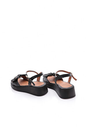 Dgn 7003 Kadin Fiyonk Detayli Sandalet