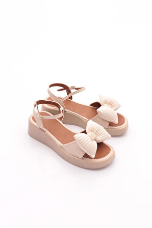 Dgn 7001 Kadin Fiyonk Detayli Sandalet