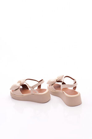 Dgn 7001 Kadin Fiyonk Detayli Sandalet