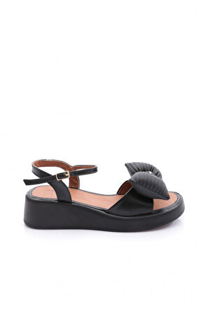 Dgn 7001 Kadin Fiyonk Detayli Sandalet