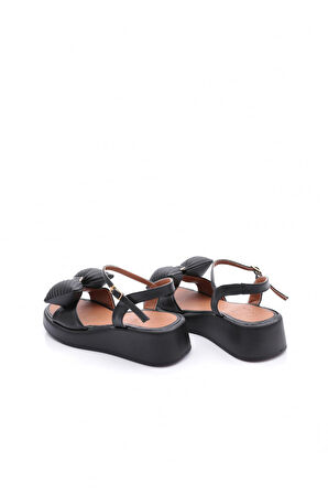 Dgn 7001 Kadin Fiyonk Detayli Sandalet