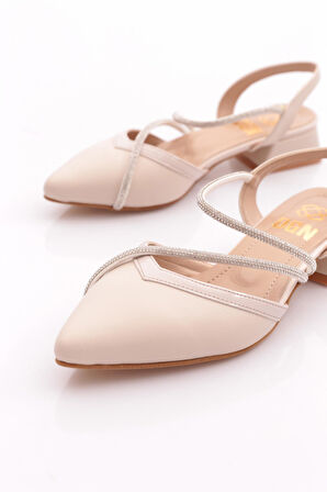 Dgn K588 Kadin Sivri Burun Silver Taşli Babet