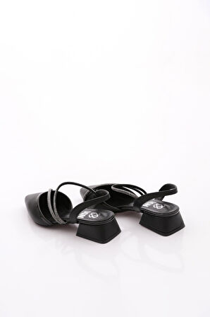 Dgn K588 Kadin Sivri Burun Silver Taşli Babet