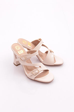 Dgn 802 Kadin Aksesuarli Topuklu Terlik