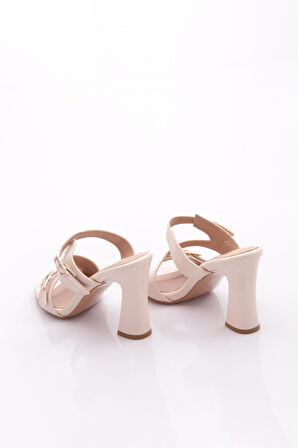 Dgn 802 Kadin Aksesuarli Topuklu Terlik