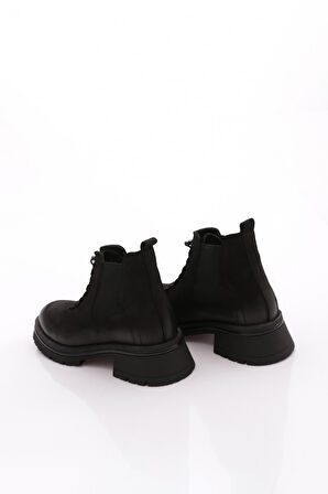 Dgn 0224-1 Kadin Lastik Bağcikli Bot