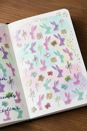 Kelebek ve Tavşan Tasarımlı Sticker Seti – Parlak ve Canlı Dekoratif Çıkartmalar