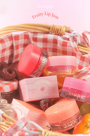 Yoğun Parlaklık Sunan, Meyve Renklerinde Kavanozda Dudak Balmı DASIQUE Fruity Lip Jam 03 Tangerine