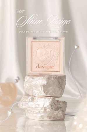 İnci Taneleriyle Yoğun Işıltı Sunan Özel Tasarımlı Aydınlatıcı DASIQUE Luxe Glow Highlighter (#01 Shine Beige)