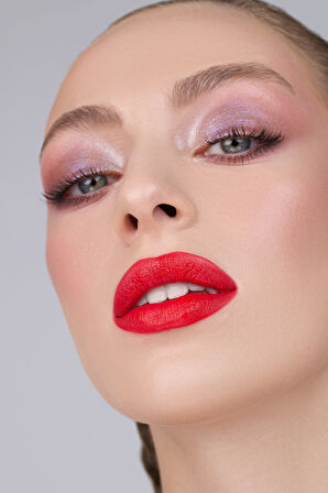 Yüksek Pigmentli, Kadife Görünümlü, Gün Boyu Kalıcı Tint Peripera Ink Velvet (8 Sellout Red)