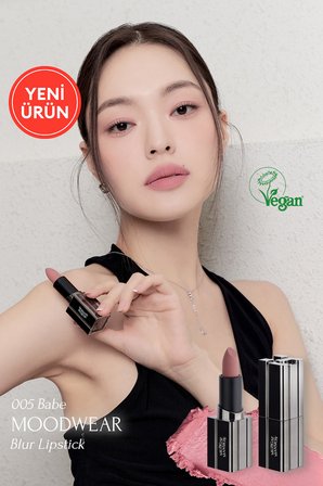 Pürüzsüz Görünüm Sunan Kadifemsi Ruj MUZIGAE MANSION Moodwear Blur Lipstick (005 Babe)