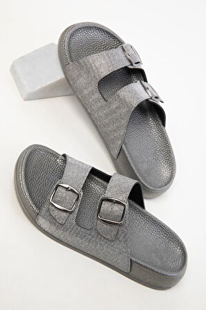 Yazlık Kadın Ortopedik Terlik – Sim Detaylı, Çift Tokalı, Soft Tabanlı Ev Terliği