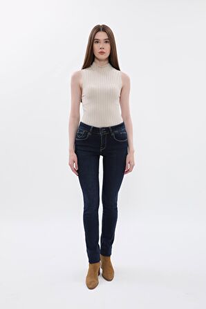 Kadın Çift Düğmeli Düz Jean Pantolon