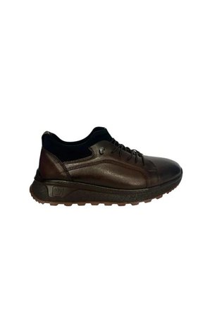 881 604 erkek haki̇ki̇ deri̇ spor ayakkabi & sneaker