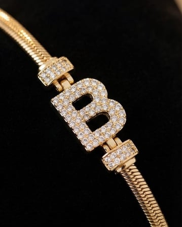 Uretti - Nerman 4053 7439 B Harfli Taşlı Gold Bileklik