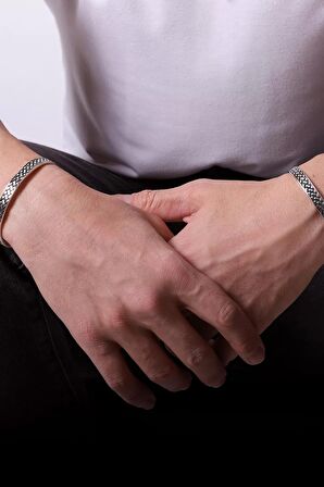 Gümüş 925 Ayar Şık Kelepçe Bileklik - Silver