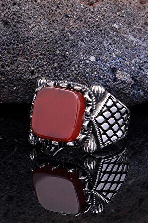 925 Ayar Gümüş Bordo Akik Taşlı Model Yüzük