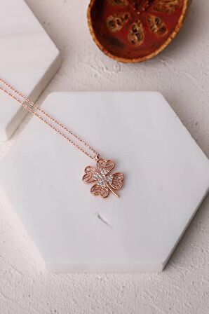 925 Ayar Zirkon Taşı Süslemeli Dört Yapraklı Yonca Kolye - Rose