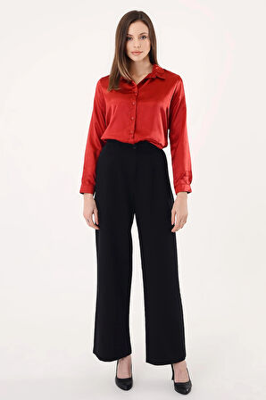 Kadın Hafif Dökümlü Kırmızı Saten Gömlek