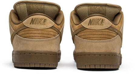 Nike SB Dunk Low
Wheat Sneaker 