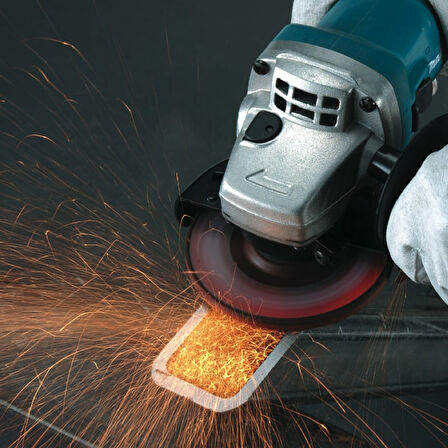 Makita 9558HNRG Avuç Taşlama Makinası 840W