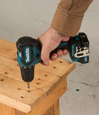 Makita MAKDF332DZ Akülü Darbesiz Matkap Vidalama 10.8V