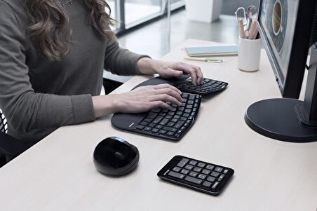 Microsoft Sculpt Ergonomic Desktop Kablosuz Siyah Klavye Mouse Set (L5V-00016)