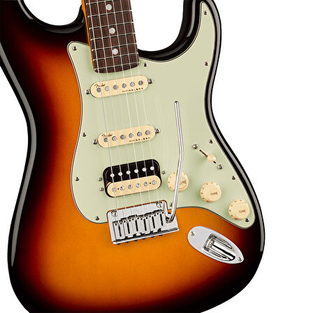 Fender American Ultra Stratocaster HSS Gülağacı Klavye Ultraburst Elektro Gitar