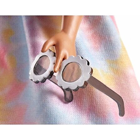 Barbie Fashionistas 77 Büyüleyici Parti Bebekleri FBR37 FJF42