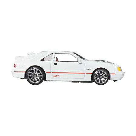 Hot Wheels  60. YIL MUSTANG SERİSİ ARABALAR  84 FORD MUSTANG SVO GRT01 - JBY50