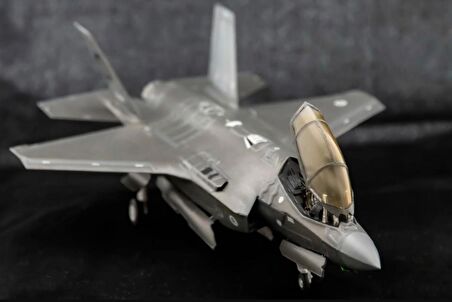 F-35A Lightning 2 PM Model Demonte Plastik Uçak Maket Kiti