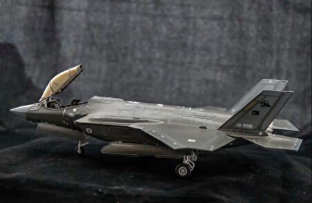 F-35A Lightning 2 PM Model Demonte Plastik Uçak Maket Kiti