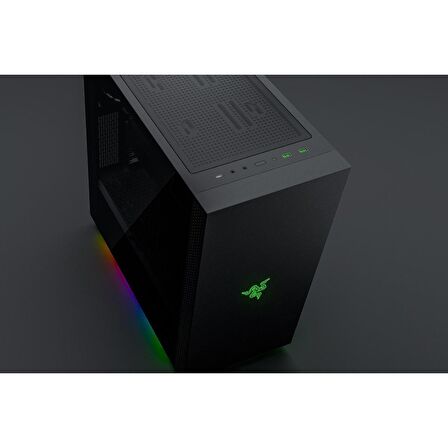 Razer RC21-01420100-R3M1 Tek Fanlı Siyah ATX Oyuncu Bilgisayar Kasası