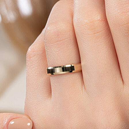 Klasik Kalın Kare 4mm Kadın Alyans