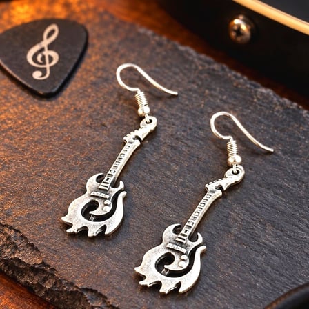 Alevli Gitar Şekilli Kadın Küpe Çift Adet Gümüş Kaplama El Yapımı Küpe