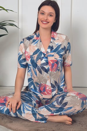 Leopar Desenli Önden Düğmeli Kısa Kol Kadın Pijama Takımı
