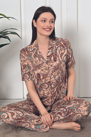 Leopar Desenli Önden Düğmeli Kısa Kol Kadın Pijama Takımı