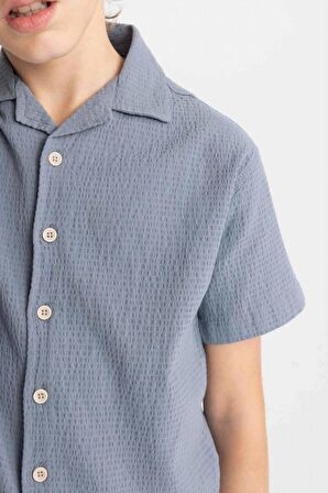 DeFacto Erkek Çocuk Oversize Geniş Kalıp Polo Yaka Gofre Dokulu Kısa Kollu Gömlek C5234A824HSGR171