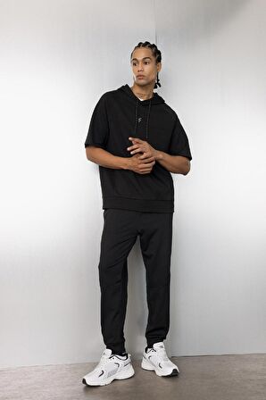 DeFactoFit Sporcu Jogger Eşofman Altı Standart Fit Beli Paçası Lastikli Cepli C9174AX24AUBK81