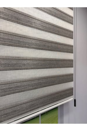 Viola Serisi Antrasit Keten Dokulu Modern Zebra Stor Perde