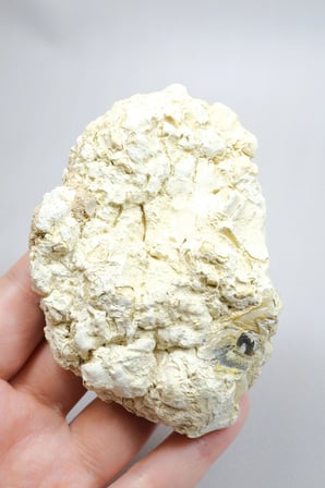 Amber ve Kahverengi Merlinit - Bal Dendritik Opal Yarım, Şeffaf Vurgular, 150g