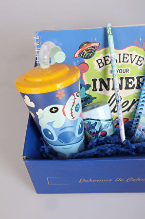 DEKOMUS İLE ÖZEL KUTULU GIFT BOX LİSANSLI STITCH "GALAXY POP" KIRTASİYE SETİ RESİM DEFTERİ,KALEM,SİLGİ