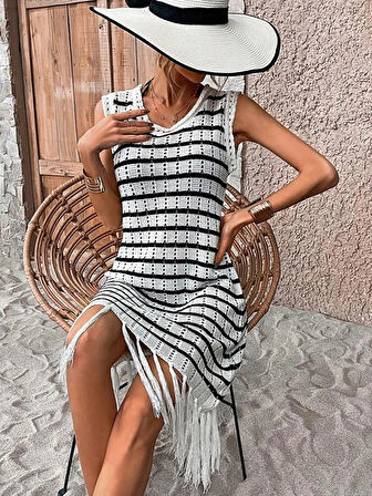 MDB Kadın Kolsuz V Yaka Eteği Püsküllü çizgi Desen Triko Elbise