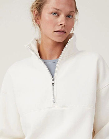 MDB Oversize Yarım Farmuarlı Yakalı Basic weathirt  Beyaz