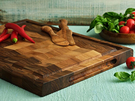 Liberta 3D Yüzeyli El Yapımı Doğal Ceviz Kesme Tahtası – Profesyonel Şefler İçin (45x35x4 cm)