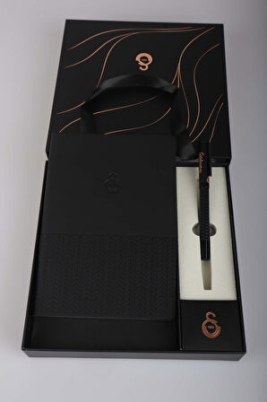 LİSANSLI GALATASARAY KUTULU VE ÇANTALI DERİ AJANDA VE ROLLER TÜKENMEZ KALEM SETİ "DEKOMUS ÖZEL KUTULU KALEM COMFORT HEDİYELİ"