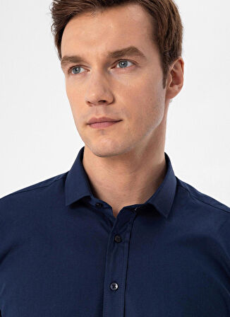 Süvari Slim Fit Klasik Yaka Düz Lacivert Erkek Gömlek GM1007100558