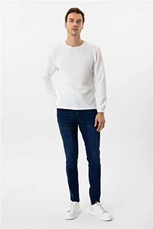 Beyaz Slim Armürlü Bisiklet Yaka Sweatshirt